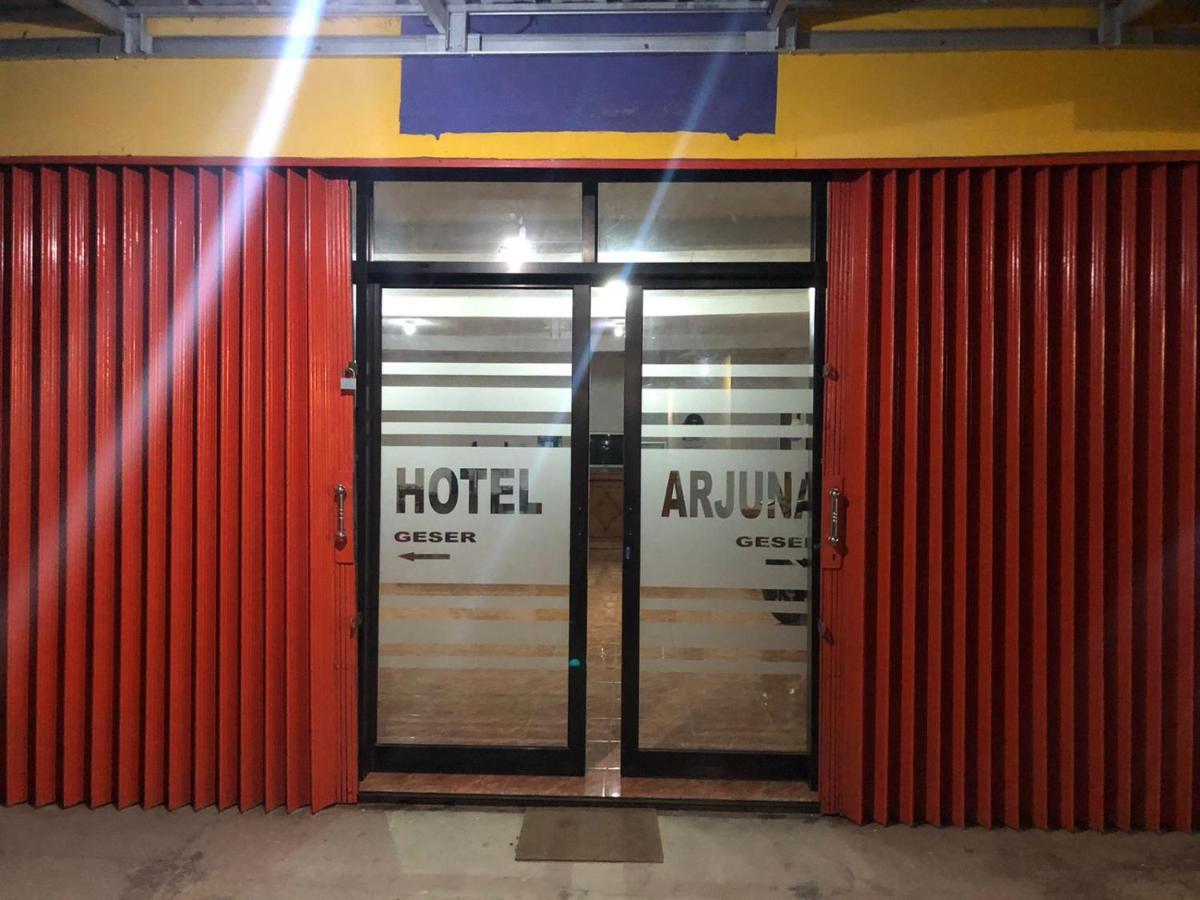 Hotel Arjuna Baturaja  Exterior photo